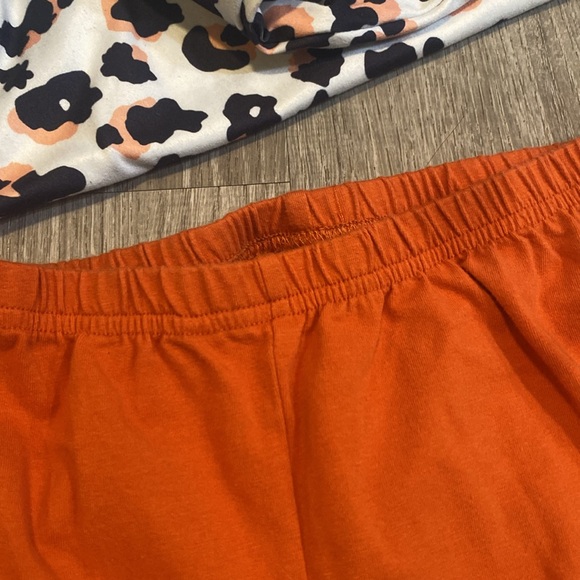 Outfit - Picture 5 of 5